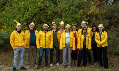 Bestuur in actiekledij